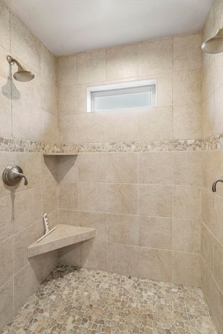 10160 Juniper Glen Circle, Redmond, OR 97756