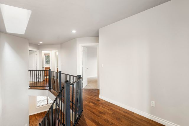 10160 Juniper Glen Circle, Redmond, OR 97756