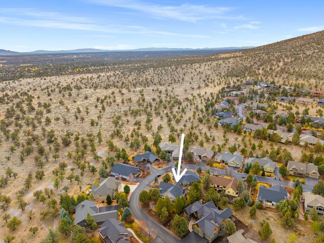 10160 Juniper Glen Circle, Redmond, OR 97756