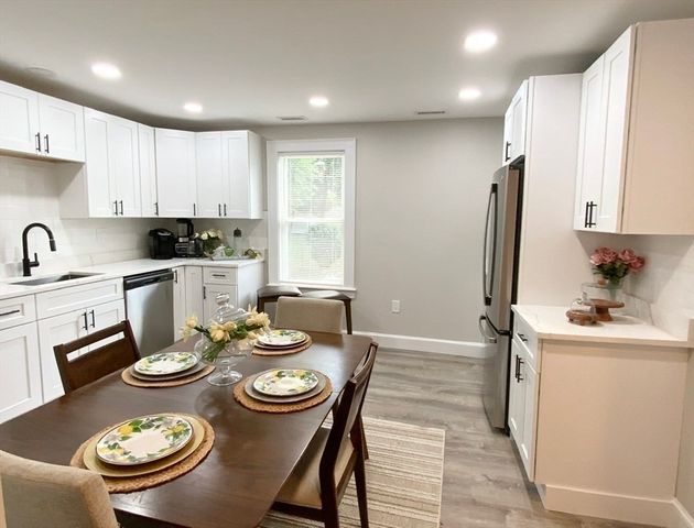 5 Ferdinand St, Worcester, MA 01603