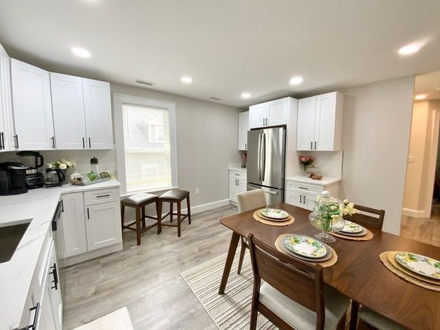 5 Ferdinand St, Worcester, MA 01603