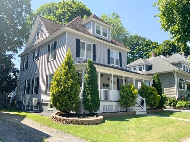 5 Ferdinand St, Worcester, MA 01603