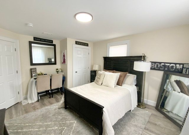 5 Ferdinand St, Worcester, MA 01603