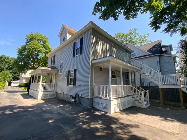 5 Ferdinand St, Worcester, MA 01603