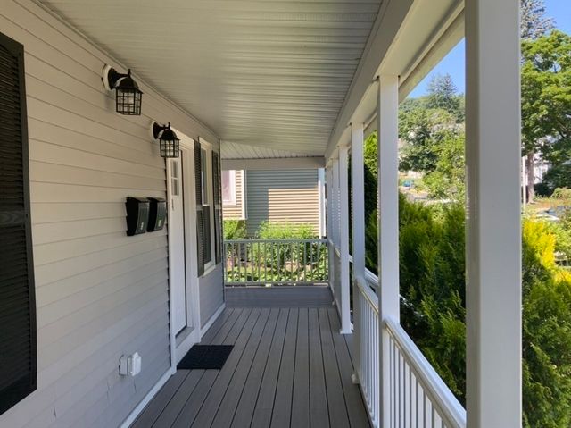 5 Ferdinand St, Worcester, MA 01603