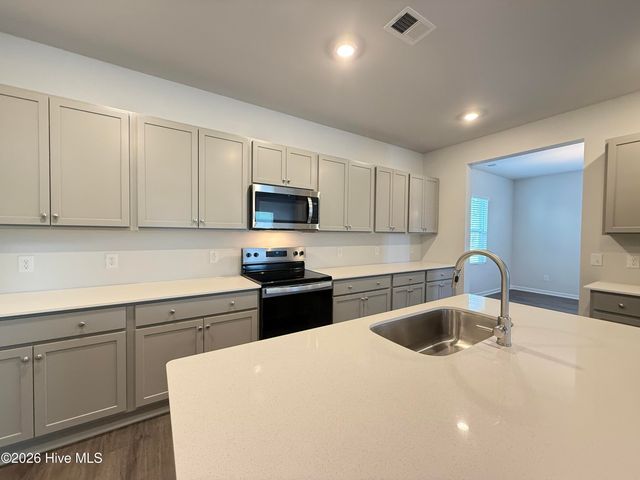 1091 Hanson Drive, Leland, NC 28451