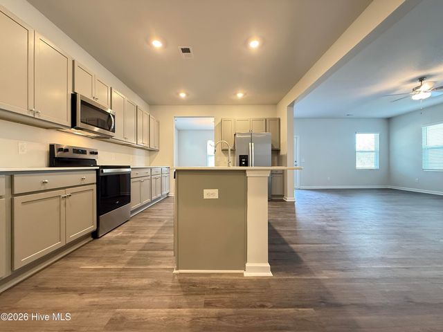 1091 Hanson Drive, Leland, NC 28451