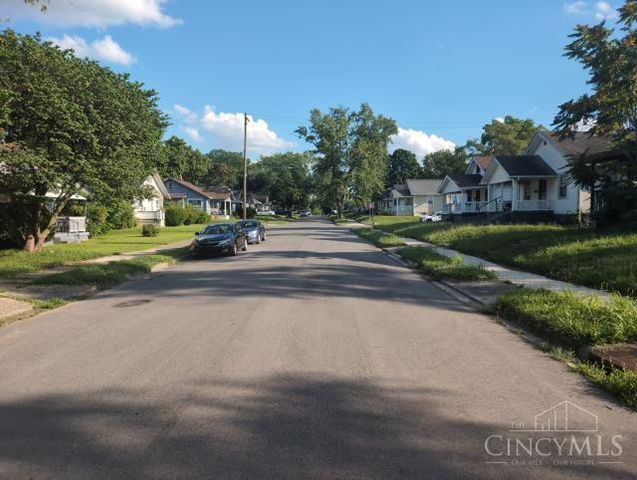 916 Leland Avenue, Dayton, OH 45402