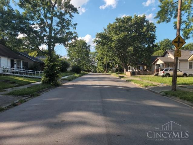 916 Leland Avenue, Dayton, OH 45402