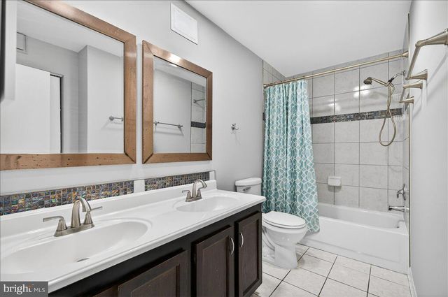 16294 TACONIC CIR, Dumfries, VA 22025