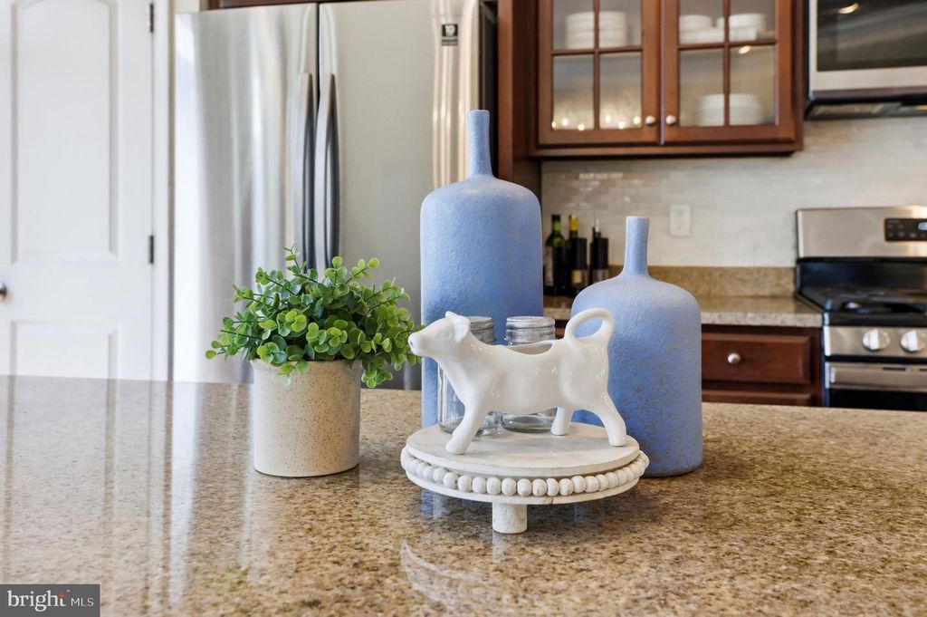 Image 20 of property listing at 876 NANCY LYNN LN, Arnold, MD 21012