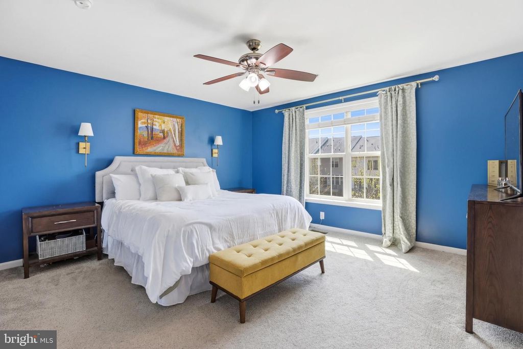 Image 26 of property listing at 876 NANCY LYNN LN, Arnold, MD 21012