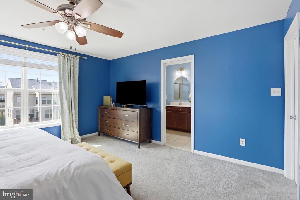 Image 29 of property listing at 876 NANCY LYNN LN, Arnold, MD 21012