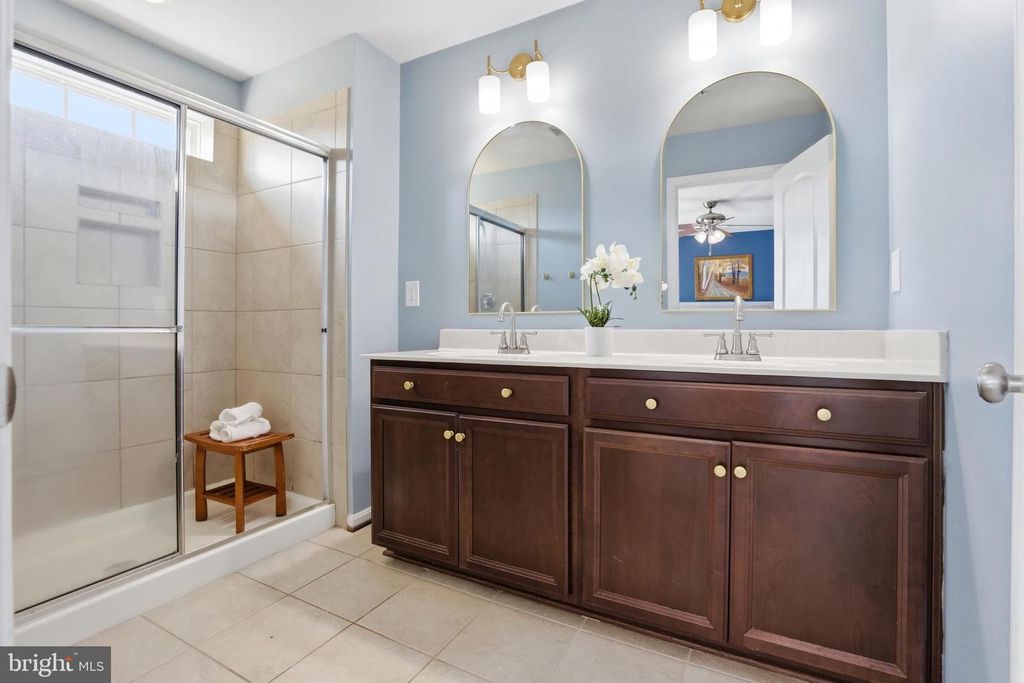 Image 31 of property listing at 876 NANCY LYNN LN, Arnold, MD 21012