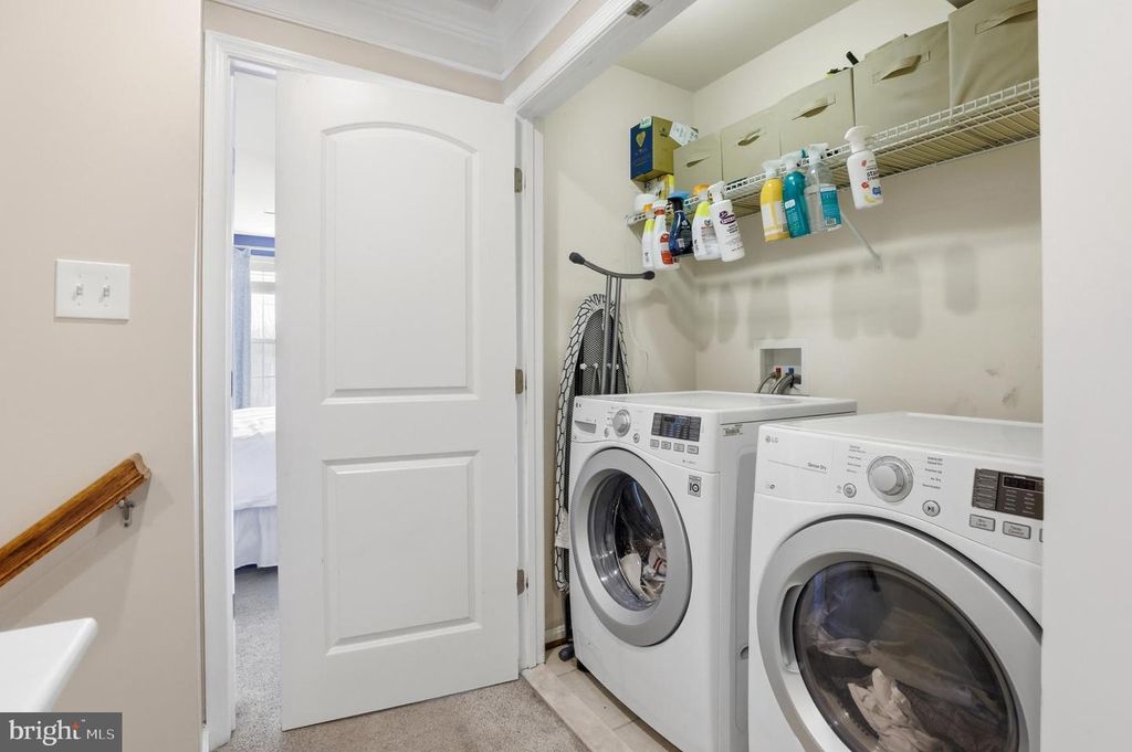 Image 39 of property listing at 876 NANCY LYNN LN, Arnold, MD 21012