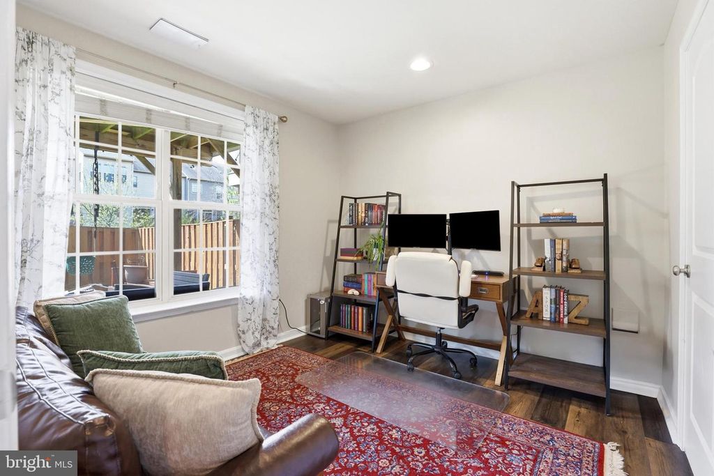 Image 40 of property listing at 876 NANCY LYNN LN, Arnold, MD 21012