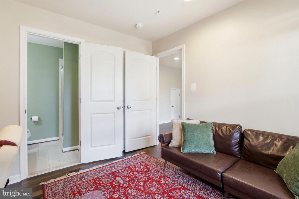 Image 41 of property listing at 876 NANCY LYNN LN, Arnold, MD 21012