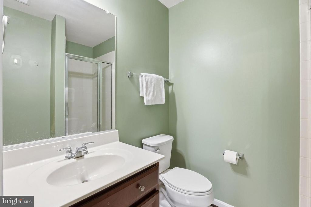 Image 42 of property listing at 876 NANCY LYNN LN, Arnold, MD 21012