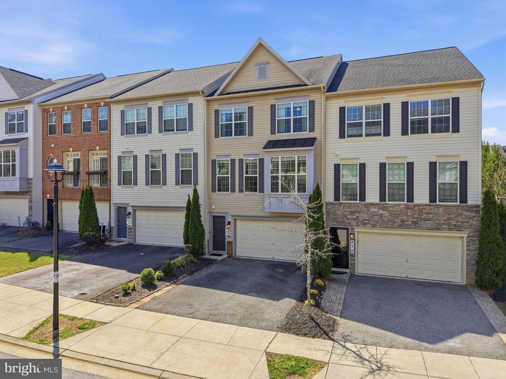 Image 50 of property listing at 876 NANCY LYNN LN, Arnold, MD 21012