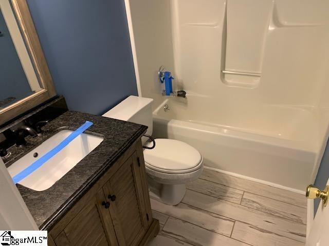 221 Twin Falls Drive, Simpsonville, SC 29680