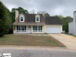 221 Twin Falls Drive, Simpsonville, SC 29680