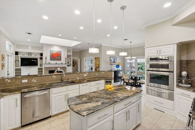 10 Inwood Manor, San Antonio, TX 78248