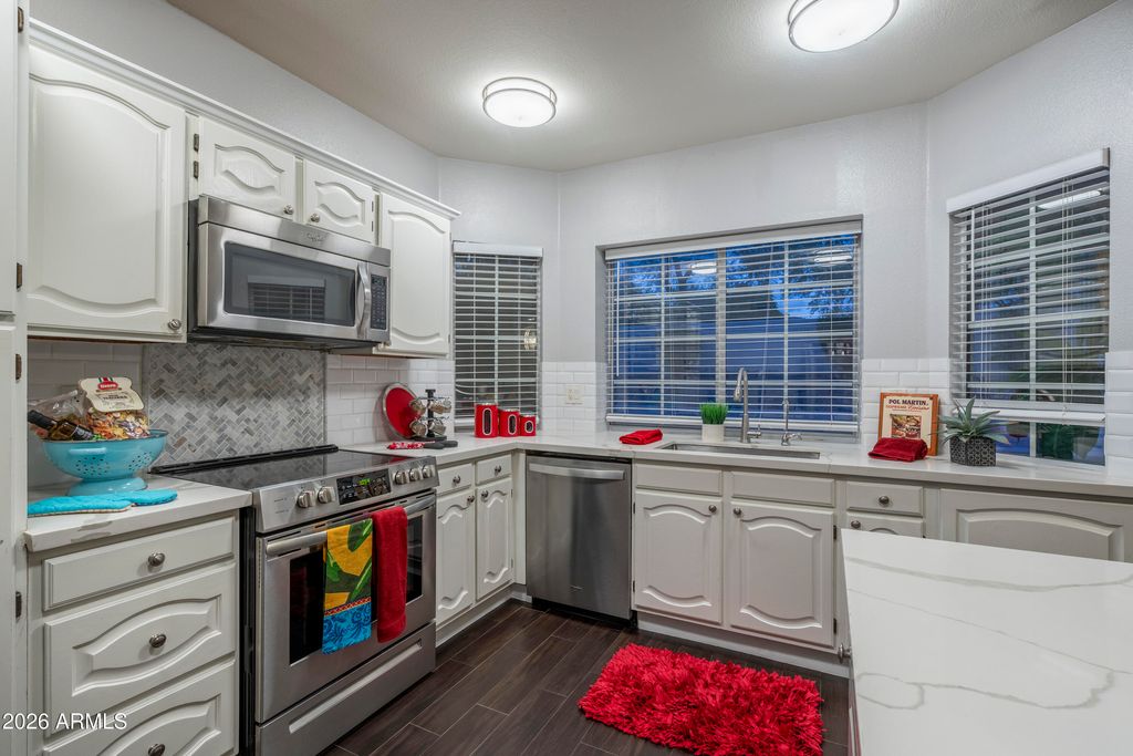 1832 E WINDMERE Drive, Phoenix, AZ 85048 — photo 2