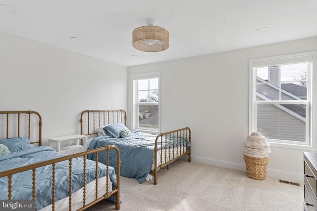 15 FILLY LN, Lewes, DE 19958