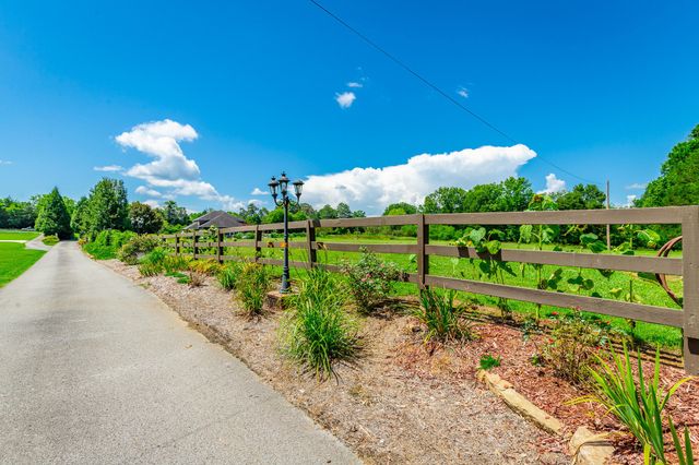 575 W Nickajack Road, Ringgold, GA 30736