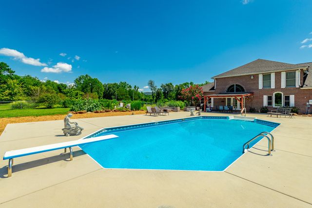575 W Nickajack Road, Ringgold, GA 30736