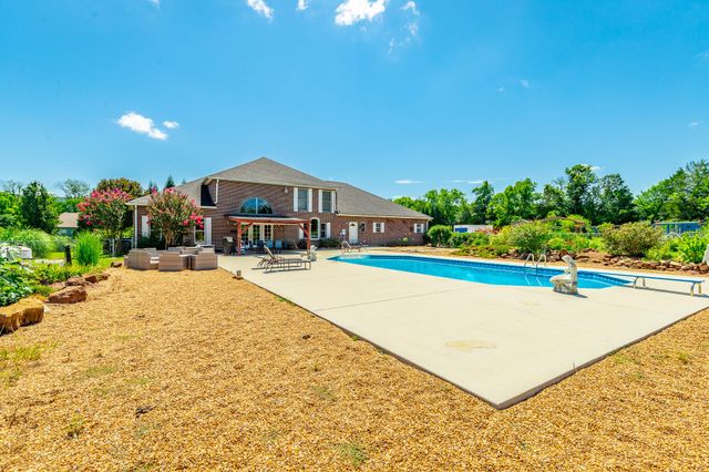 575 W Nickajack Road, Ringgold, GA 30736