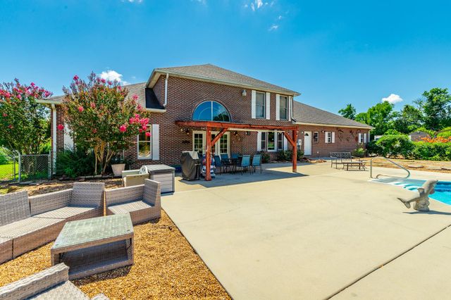 575 W Nickajack Road, Ringgold, GA 30736