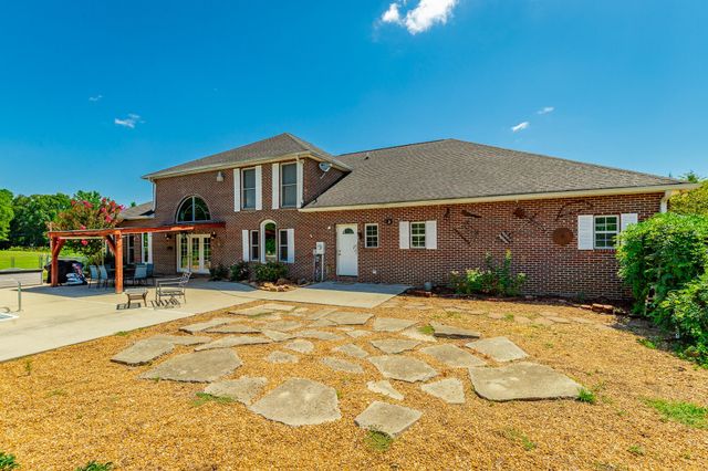 575 W Nickajack Road, Ringgold, GA 30736