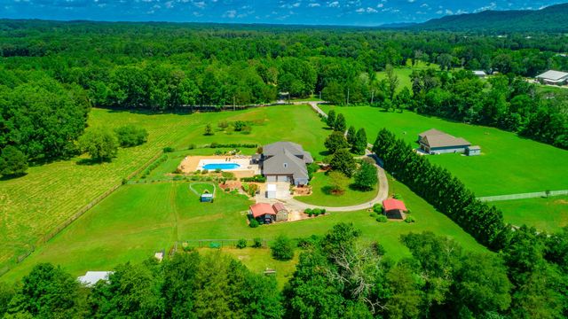 575 W Nickajack Road, Ringgold, GA 30736