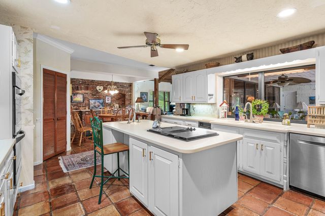 9 Alnwick Road, Palm Beach Gardens, FL 33418