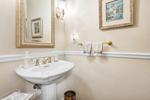 9 Alnwick Road, Palm Beach Gardens, FL 33418