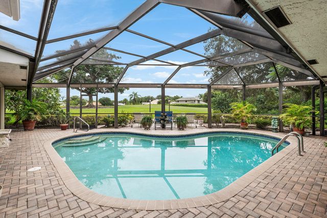 9 Alnwick Road, Palm Beach Gardens, FL 33418