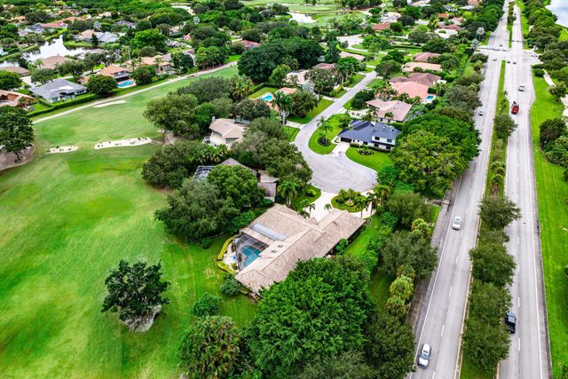 9 Alnwick Road, Palm Beach Gardens, FL 33418