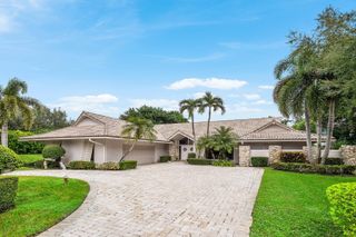 9 Alnwick Road, Palm Beach Gardens, FL 33418