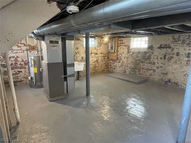 10301 Dickens Avenue, Cleveland, OH 44104