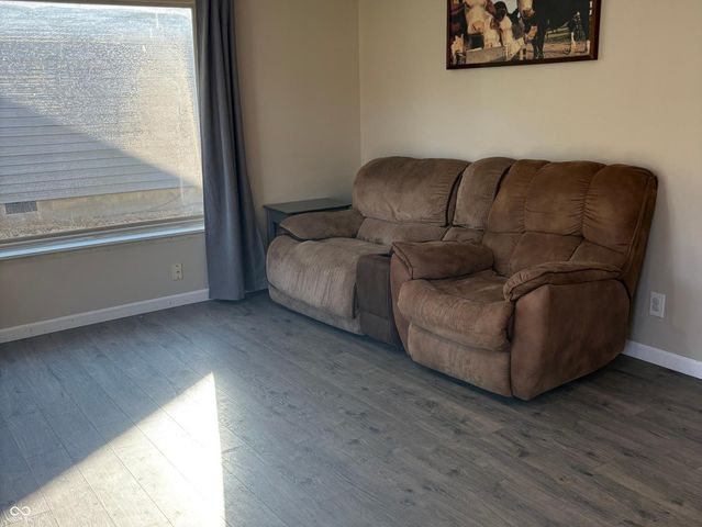 453 Michigan Street, Clayton, IN 46118