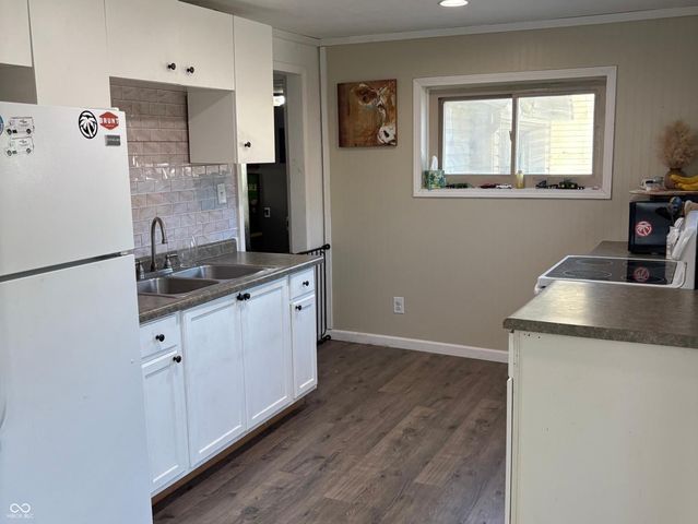 453 Michigan Street, Clayton, IN 46118