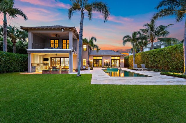 18610 SE Saint Augustine Way, Tequesta, FL 33469
