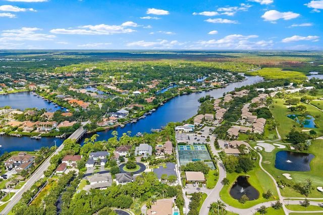 18610 SE Saint Augustine Way, Tequesta, FL 33469