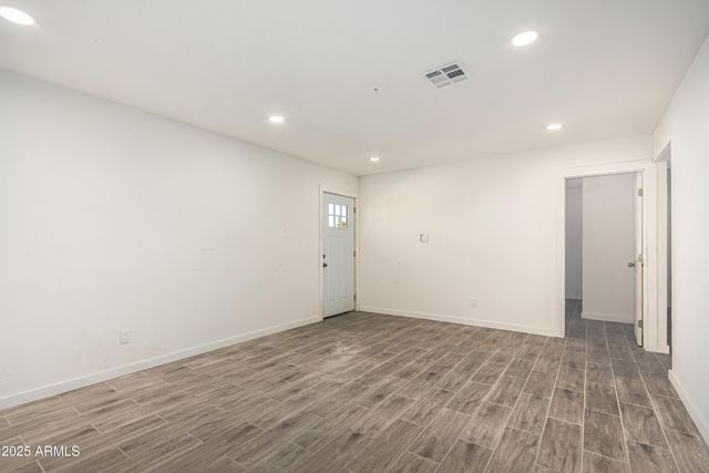 7533 W SHEILA Lane, Phoenix, AZ 85033