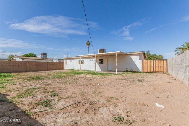 7533 W SHEILA Lane, Phoenix, AZ 85033
