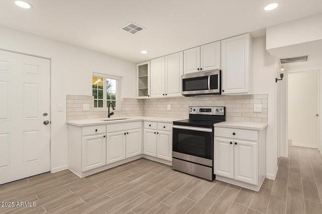 7533 W SHEILA Lane, Phoenix, AZ 85033