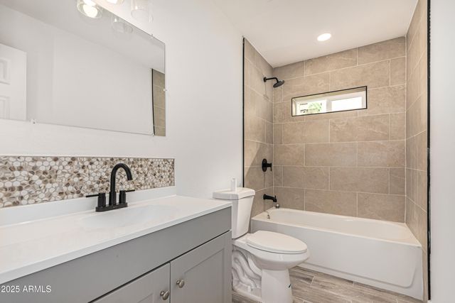 7533 W SHEILA Lane, Phoenix, AZ 85033