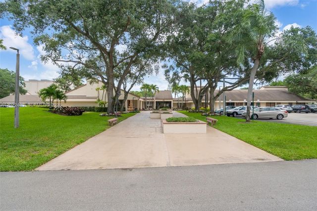 2767 Carambola Circle S 402, Coconut Creek, FL 33066