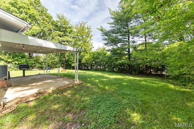 3025 Imperial Drive, St Peters, MO 63303